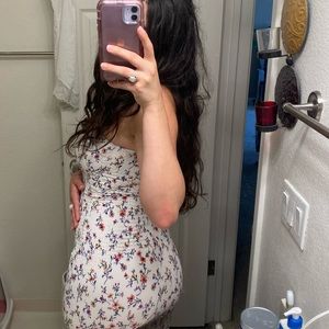 Cream/ white floral bodycon dress